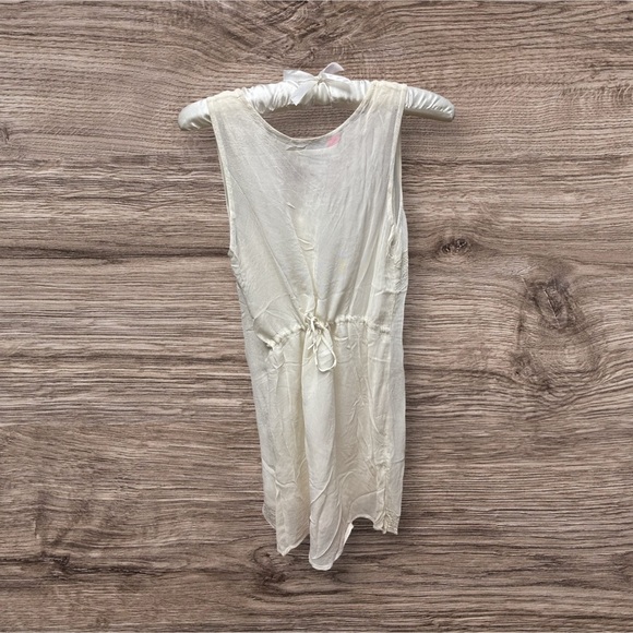 Lace Trim Cream Blouse - Picture 2 of 4